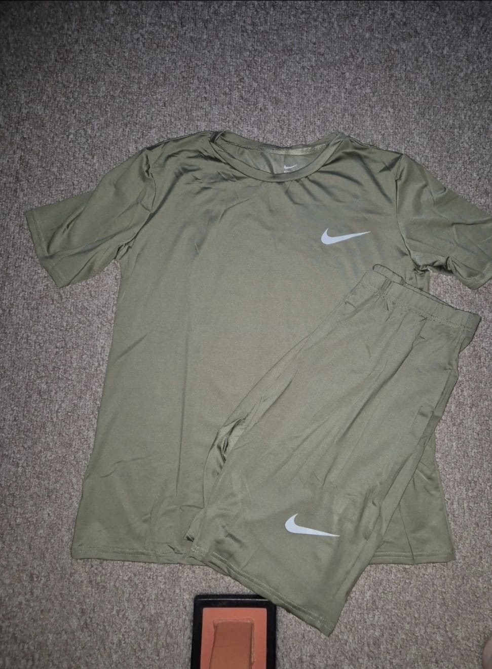 Women’s Dri-FIT T-Shirt & Shorts Set